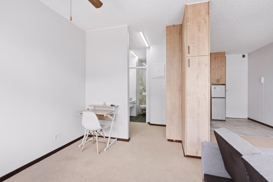 To Let 0 Bedroom Property for Rent in Oranjezicht Western Cape